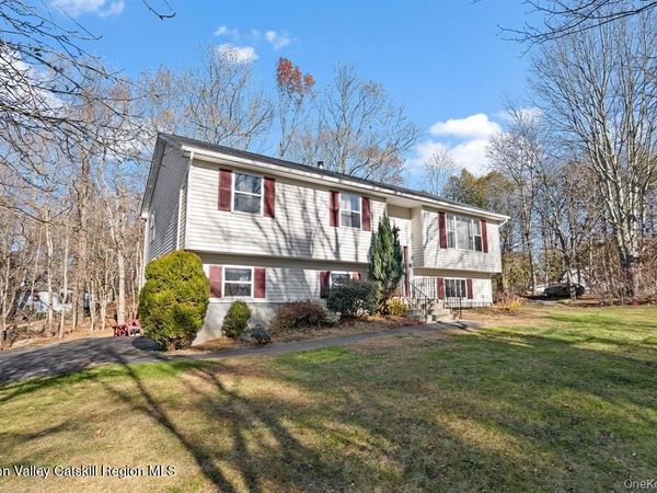 171 East Road, Wallkill, NY 12589