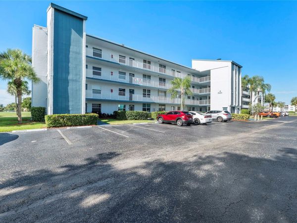 7684 NW 18th St, Unit 102, Margate, FL 33063