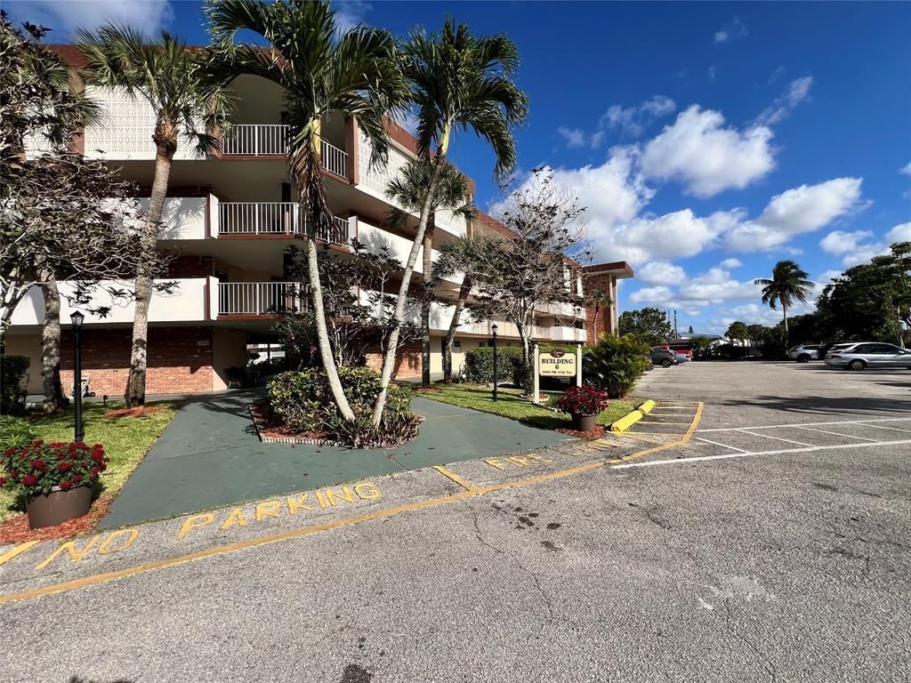 2800 NW 47th Terrace, Unit 106b, Lauderdale Lakes, FL 33313 Photo