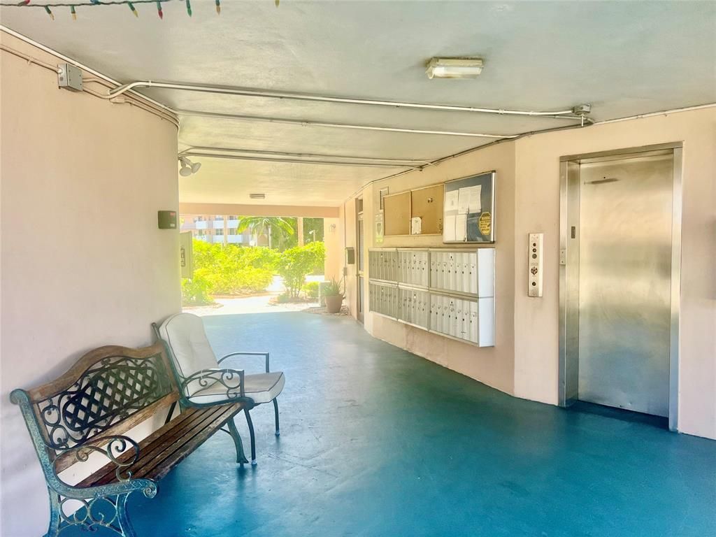 2800 NW 47th Terrace, Unit 106b, Lauderdale Lakes, FL 33313 Photo