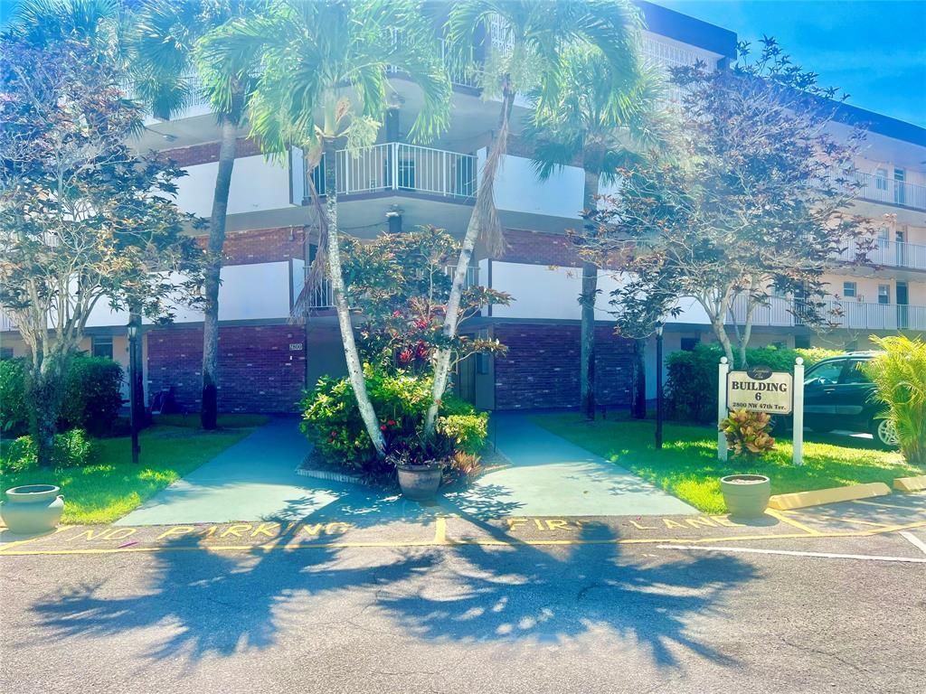 2800 NW 47th Terrace, Unit 106b, Lauderdale Lakes, FL 33313 Photo