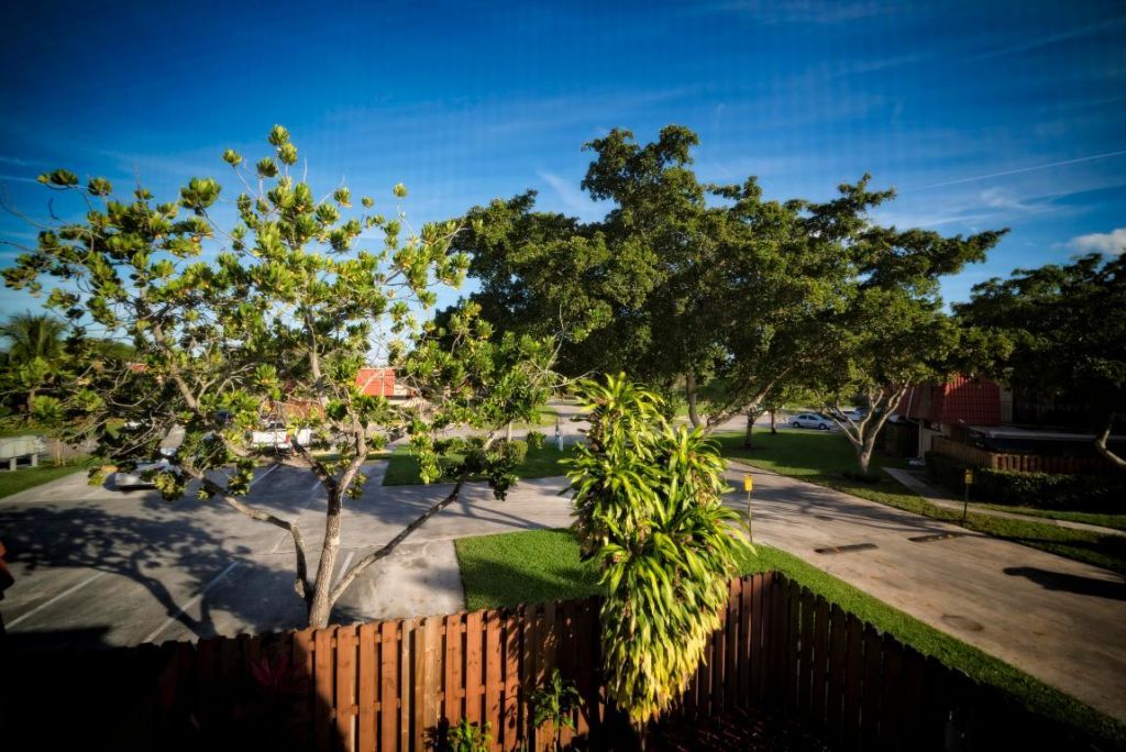 8353 Trent Court, Unit C, Boca Raton, FL 33433 Photo