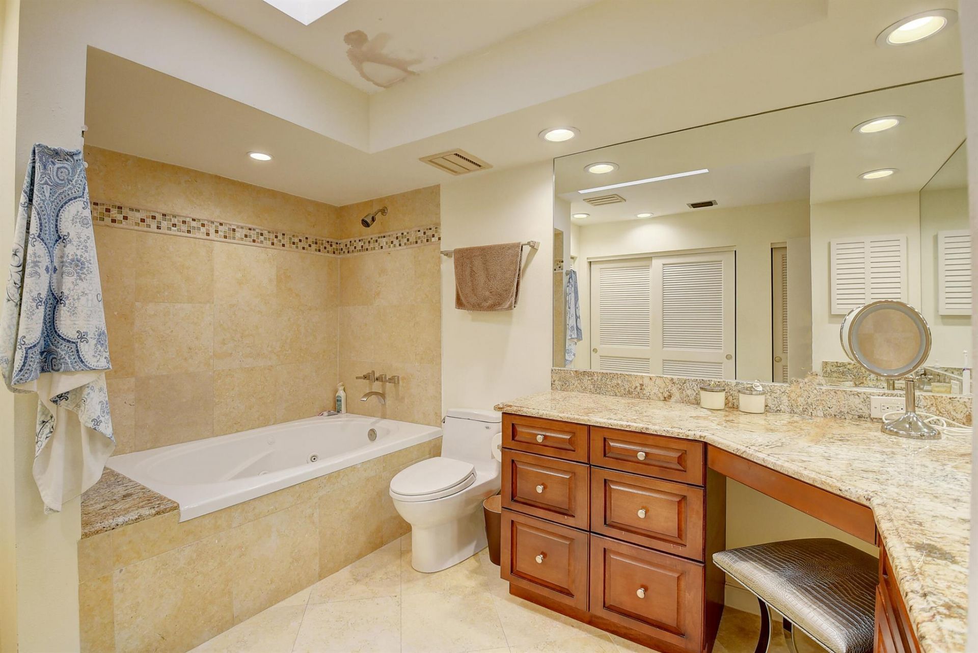 19550 Sawgrass Drive, Unit 2102, Boca Raton, FL 33434 Photo