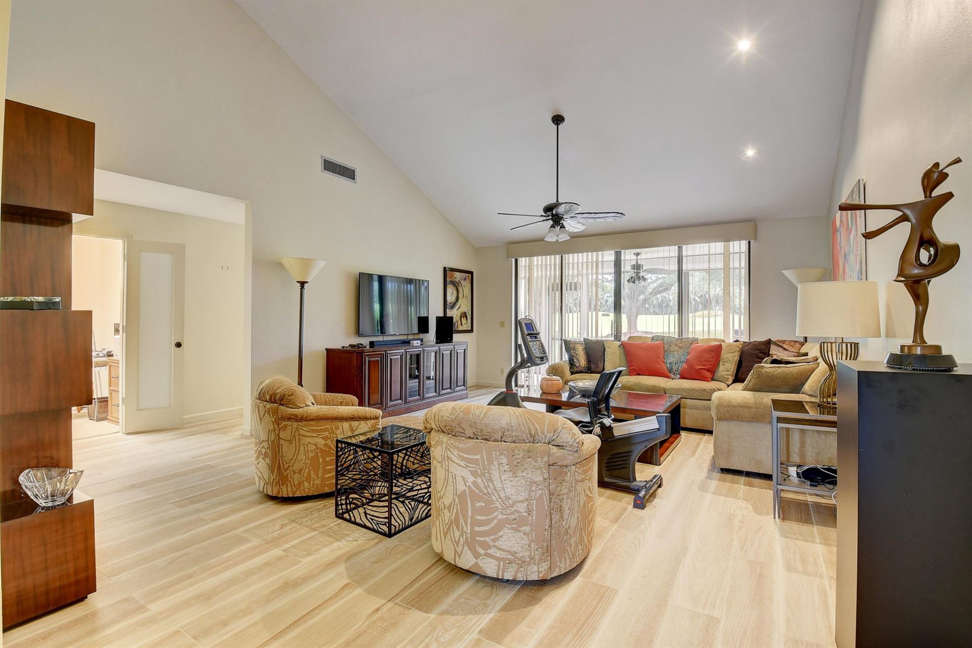 19550 Sawgrass Drive, Unit 2102, Boca Raton, FL 33434 Photo