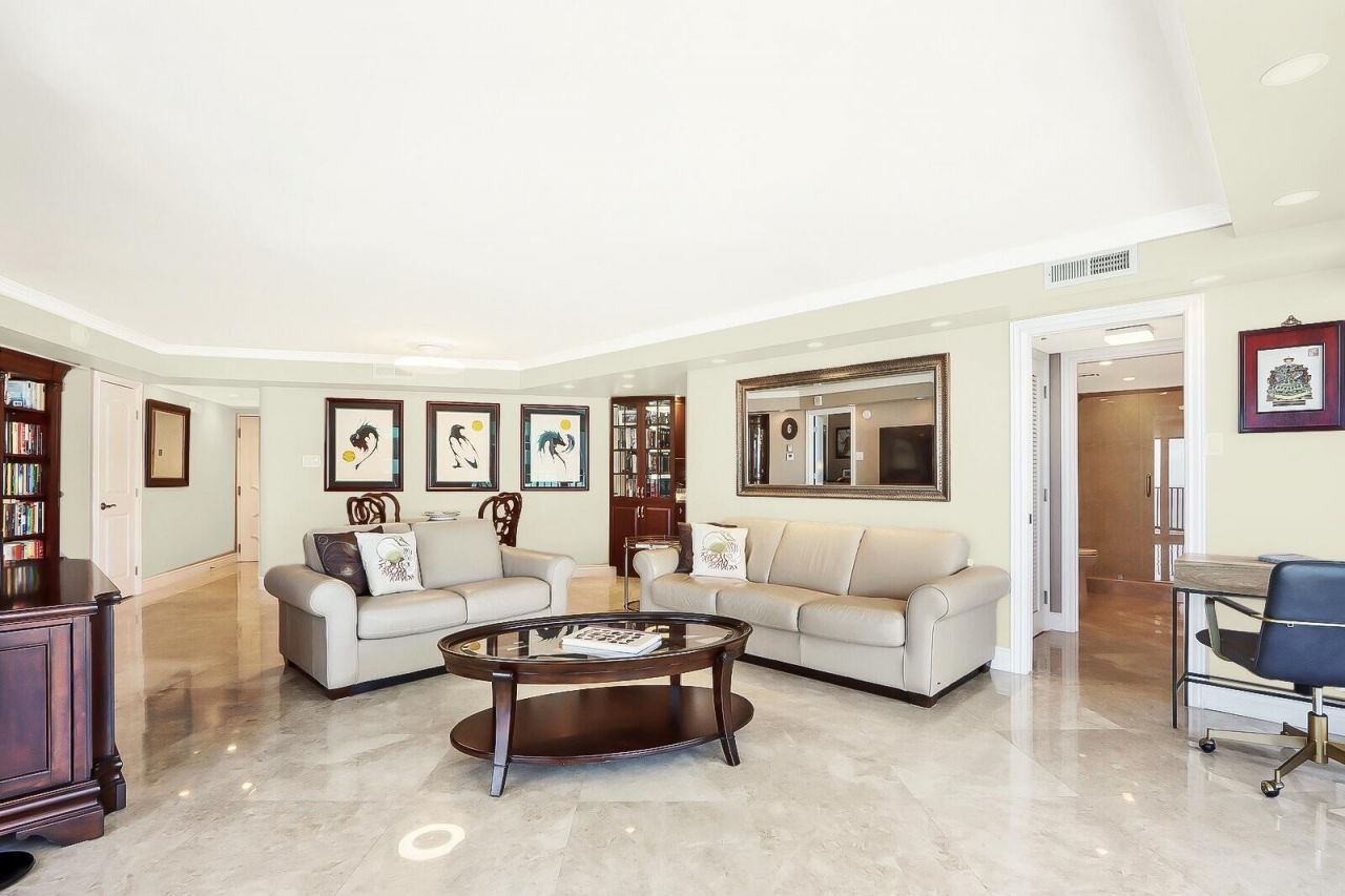 5420 N Ocean Drive, Unit 1703, Singer Island, FL 33404 Photo