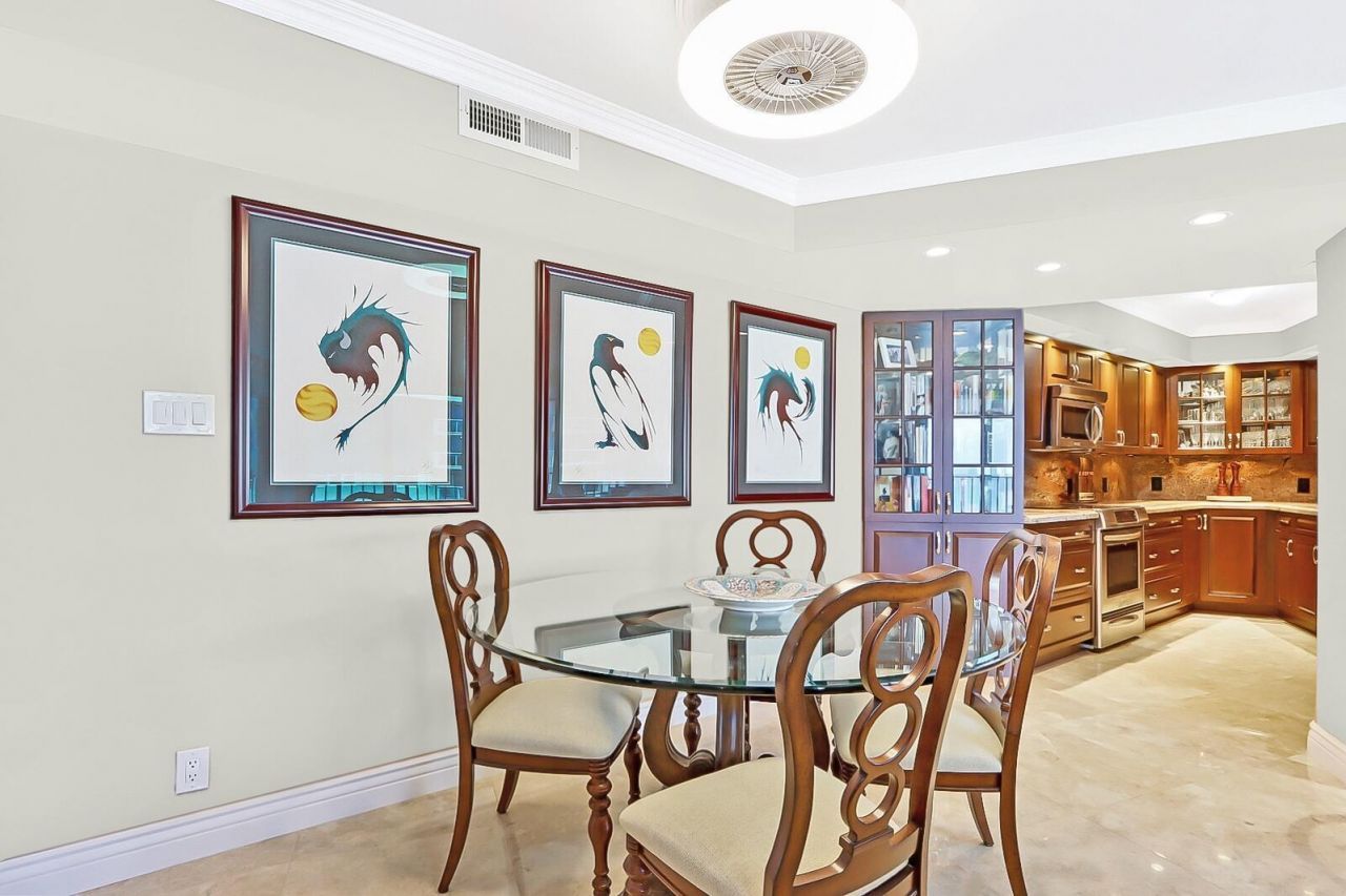 5420 N Ocean Drive, Unit 1703, Singer Island, FL 33404 Photo