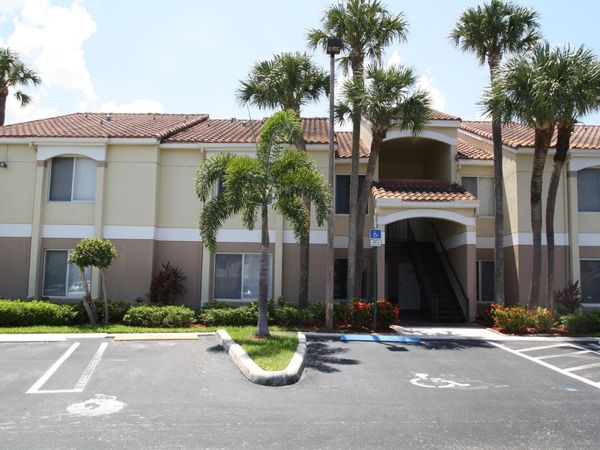 815 W Boynton Beach Boulevard, Unit 10-203, Boynton Beach, FL 33426