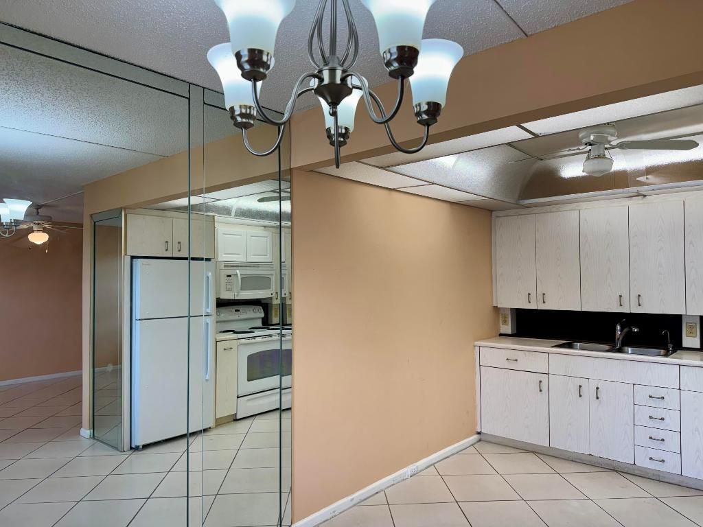 4053 Hythe C, Boca Raton, FL 33434 Photo