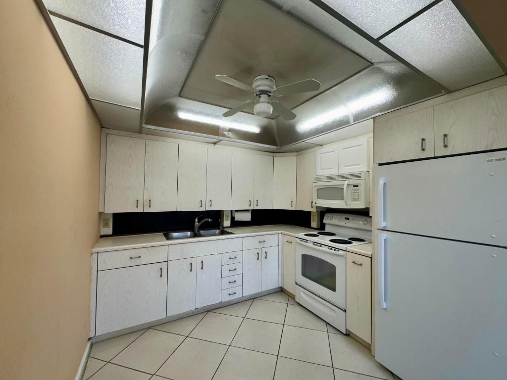 4053 Hythe C, Boca Raton, FL 33434 Photo