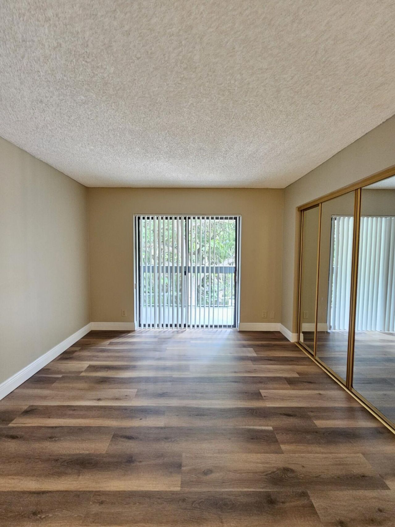 1850 N Congress Avenue, Unit 206, West Palm Beach, FL 33401 Photo