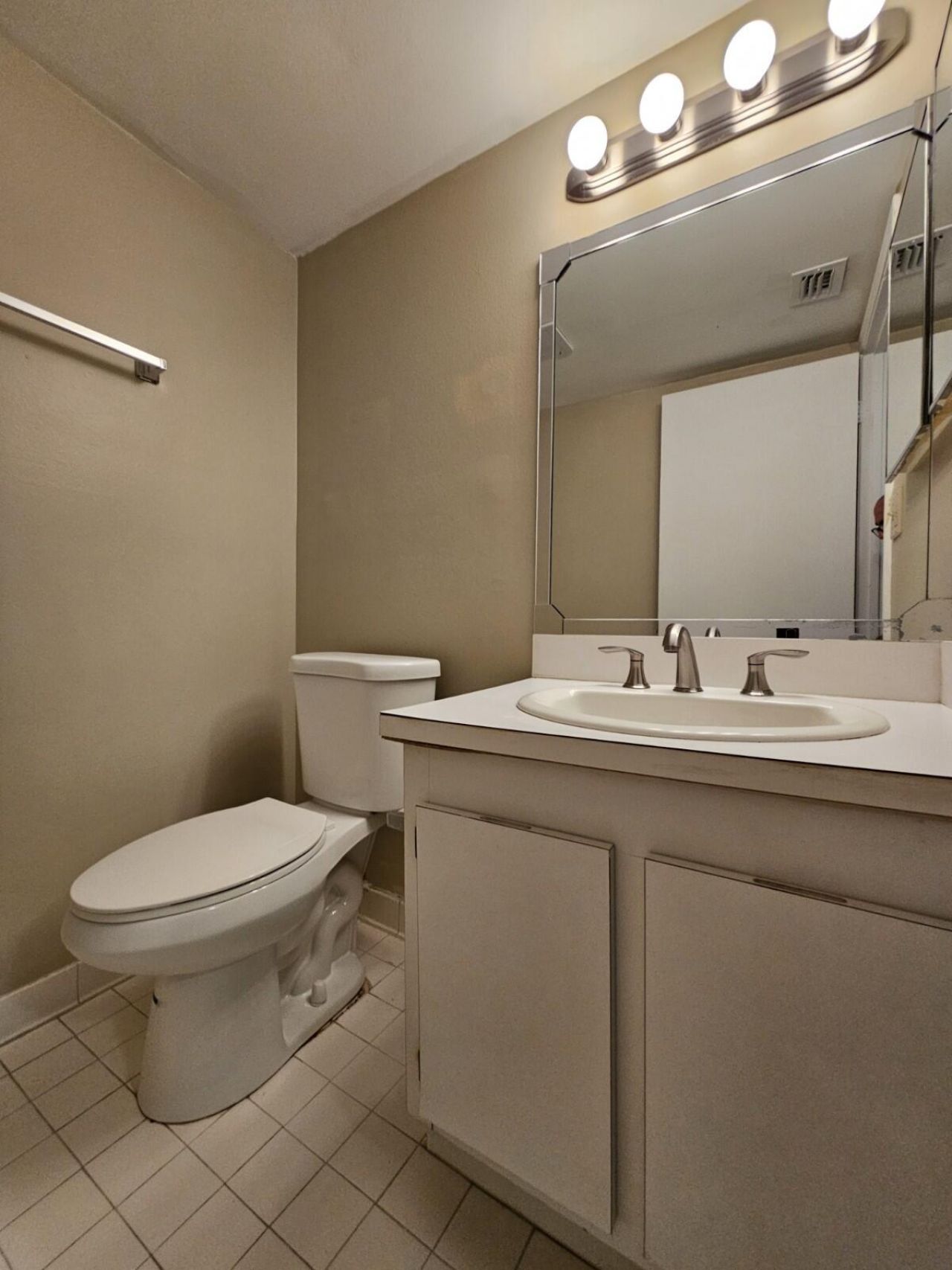 1850 N Congress Avenue, Unit 206, West Palm Beach, FL 33401 Photo