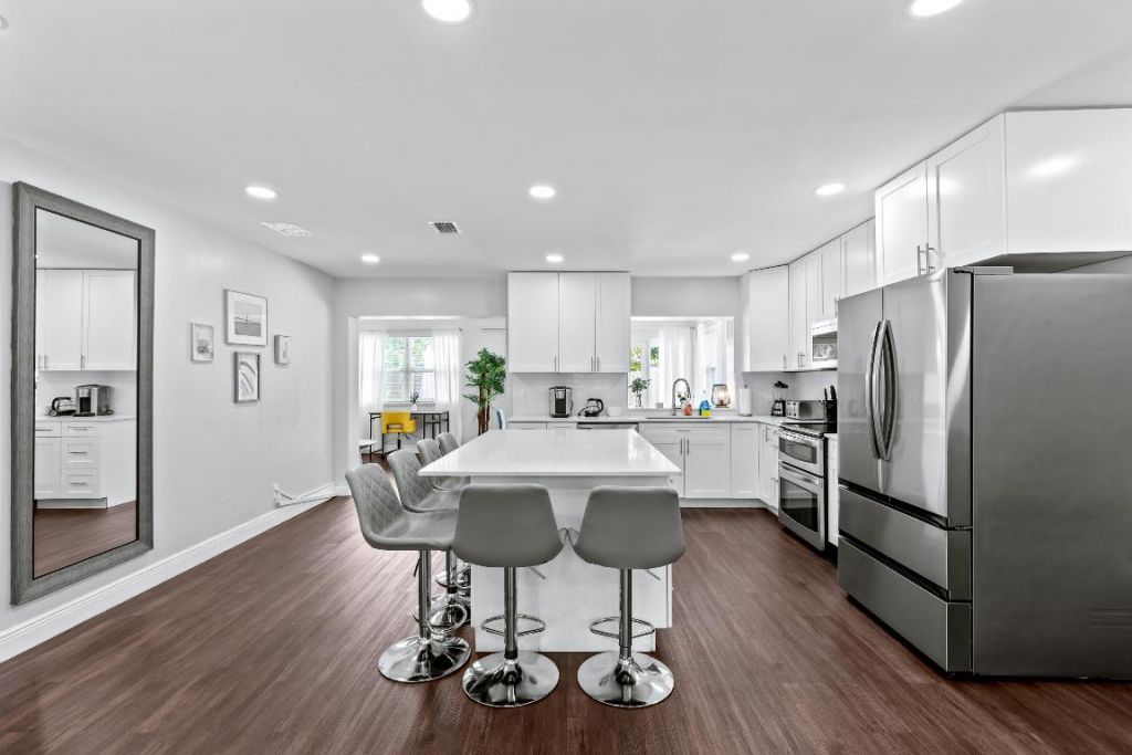 1800 NE 28th Avenue, Pompano Beach, FL 33062 Photo