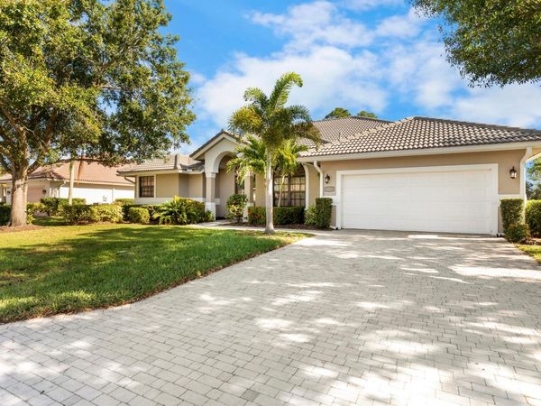 1509 SW Mockingbird Circle, Port Saint Lucie, FL 34986