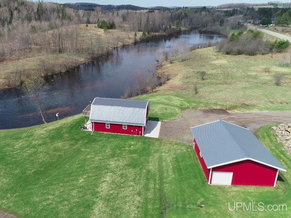 W2323 M69 Highway, Breen Twp, MI 49834