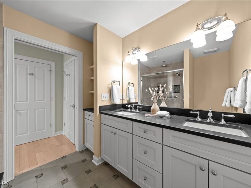 17 Kenilworth Mews, Cleveland, OH 44106 Photo 42