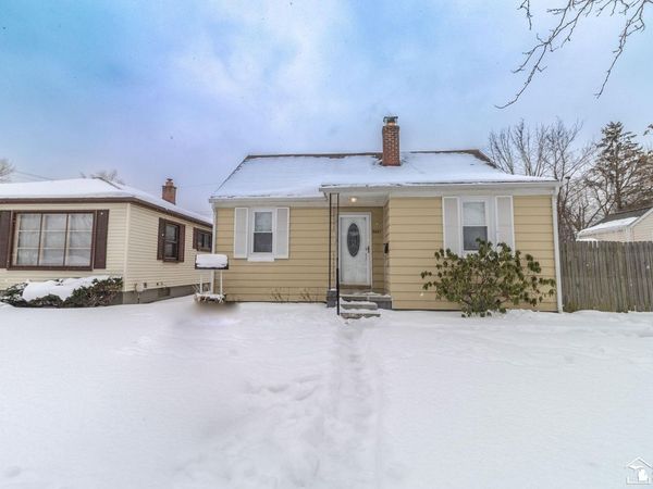 35247 Currier Street, Wayne, MI 00000