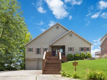 31 Sky View Lane, Burnside, KY 42519
