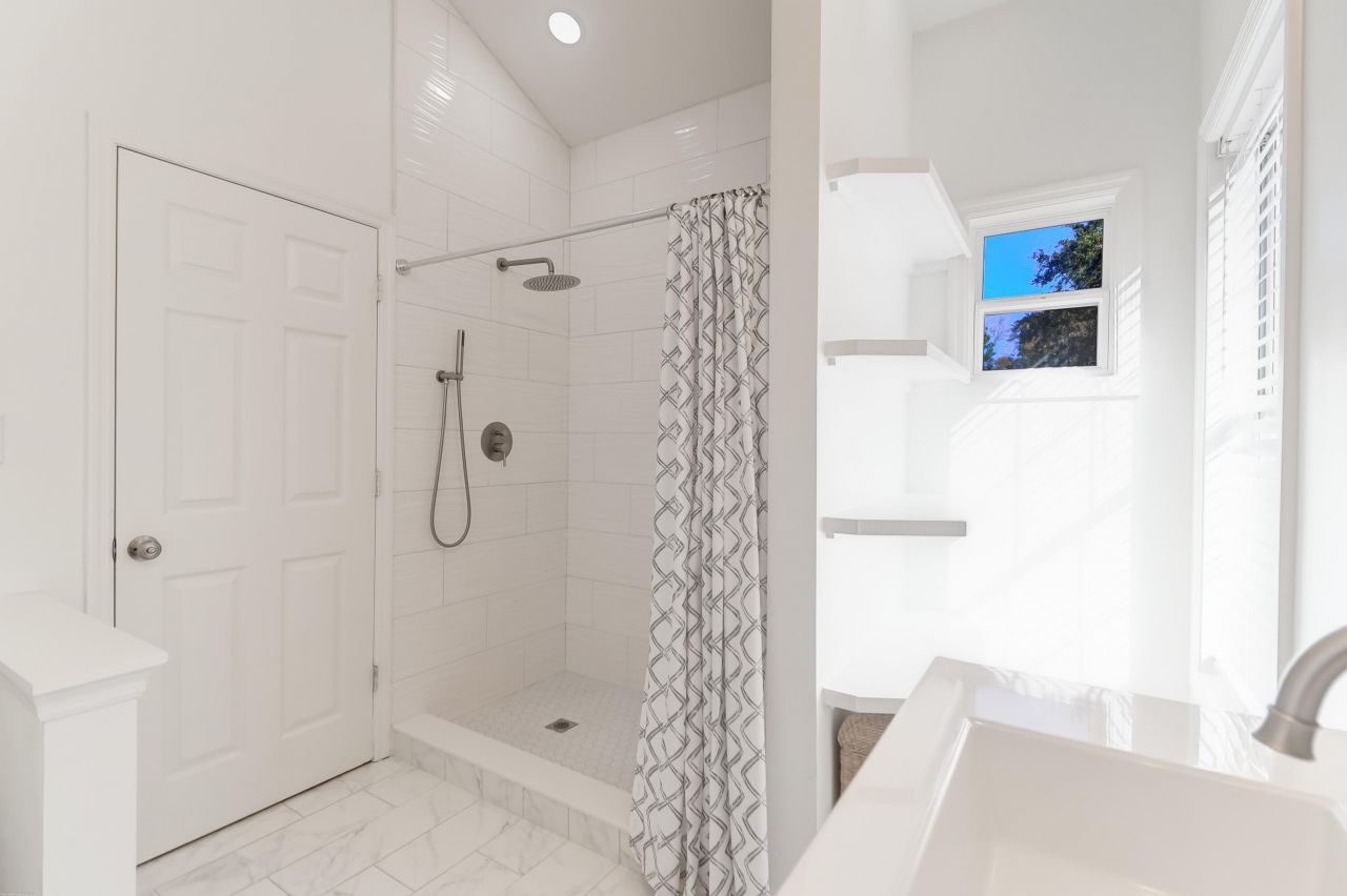 1324 Old Mill Lane Photo 17