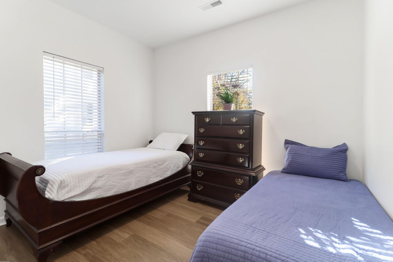 1324 Old Mill Lane Photo 18