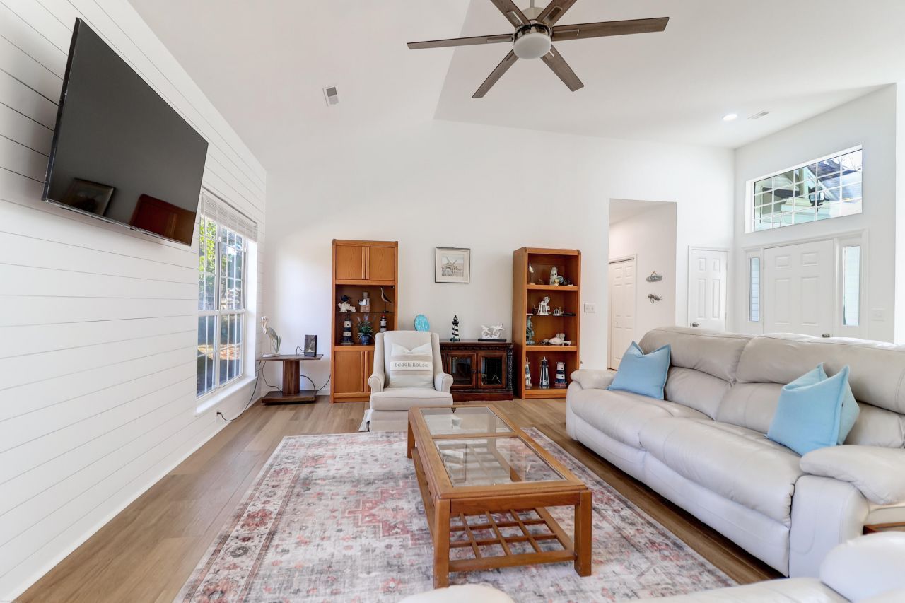 1324 Old Mill Lane Photo 8