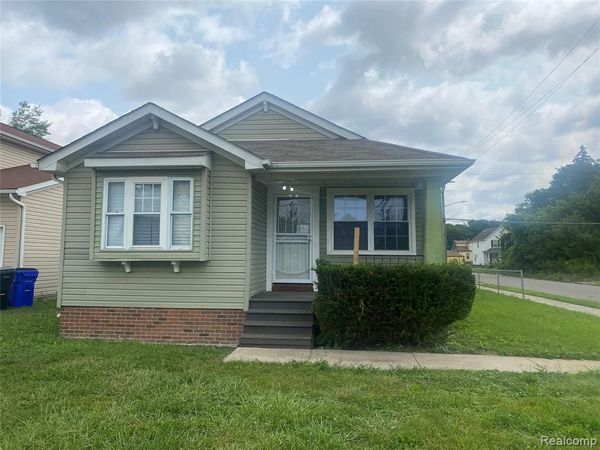 13021 E Forest Avenue, Detroit, MI 48215