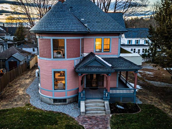 70 concord Street, Nashua, NH 03064