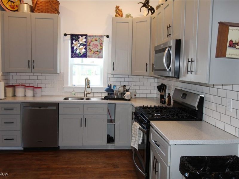 822 W Market Street, Orrville, OH 44667 Photo 6