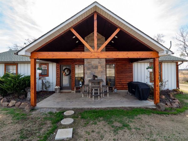 8446 E Greasy Bend Road , Stringtown, OK 74569