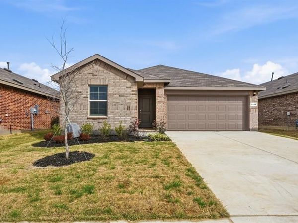 1906 CHEROKEE Lane, Cleburne, TX 76033