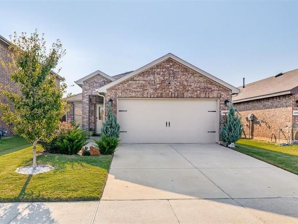 1605 Ackerly Drive, Forney, TX 75126