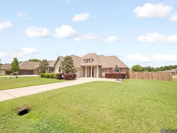 20211 Long Lake Dr, Hammond, LA 70403