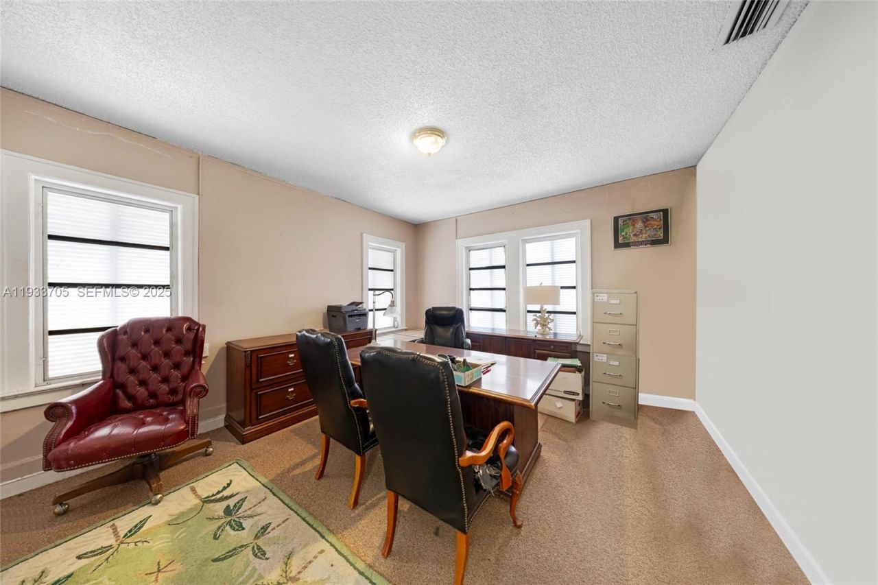 242 NW 12th Ave, Miami, FL 33128 Photo