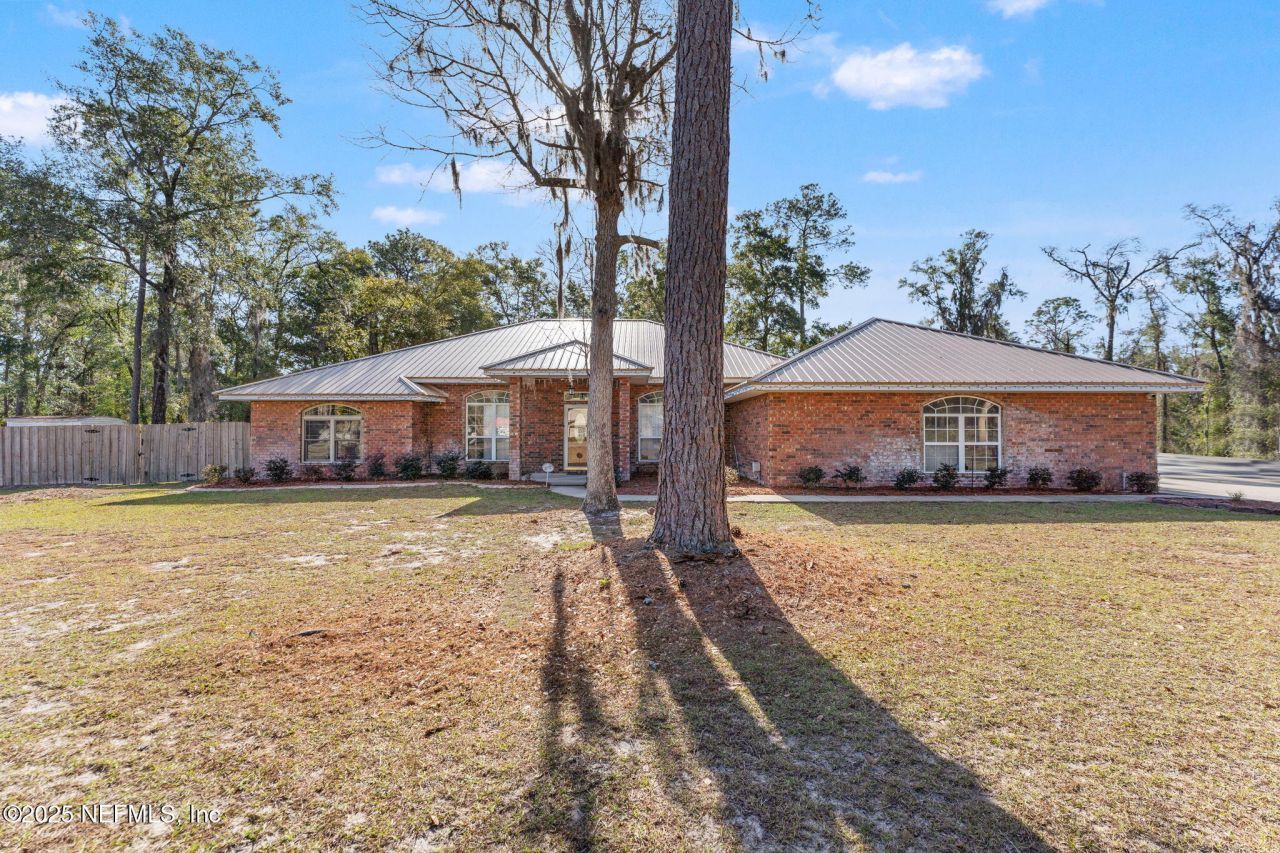 618 NW Emerald Lakes Drive, Lake City, FL 32055 Photo