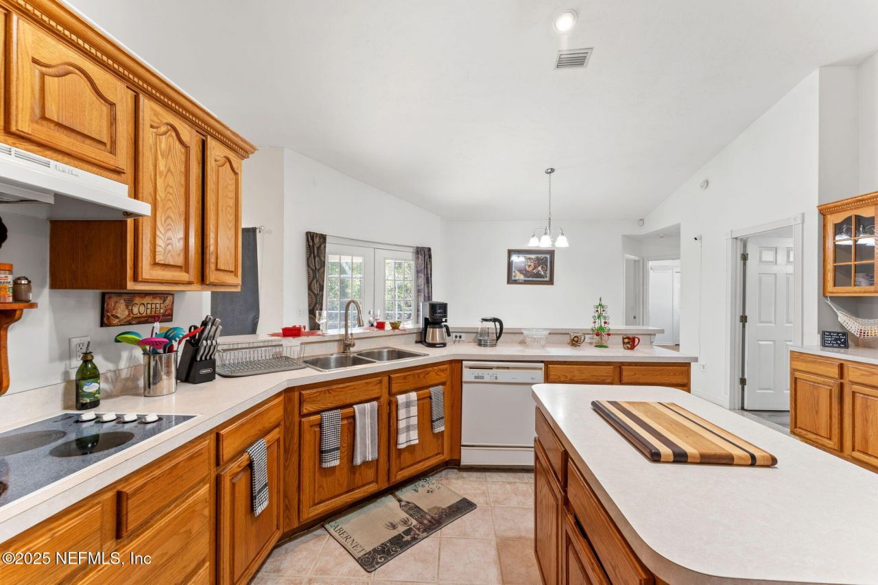 618 NW Emerald Lakes Drive, Lake City, FL 32055 Photo