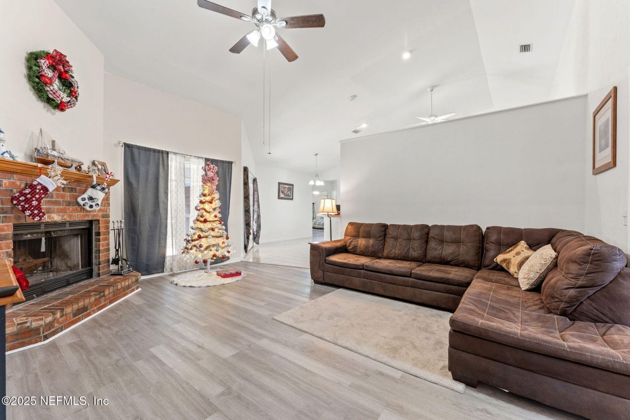 618 NW Emerald Lakes Drive, Lake City, FL 32055 Photo