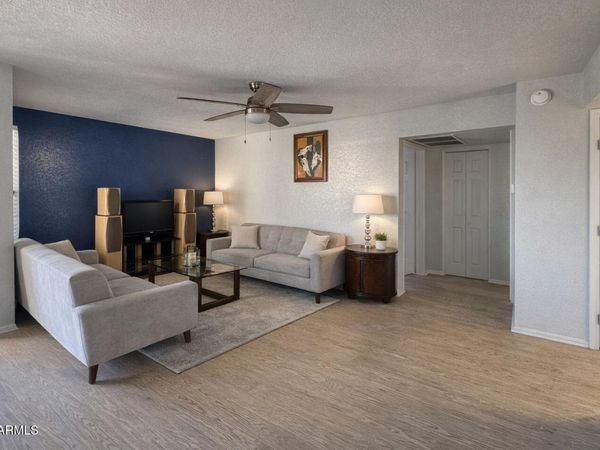 1101 S SYCAMORE, Unit 207, Mesa, AZ 85202