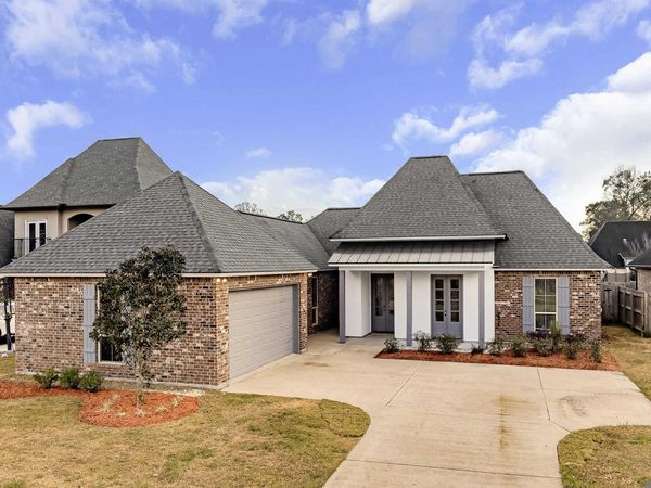 40285 Buchanan Ct, Prairieville, LA 70769