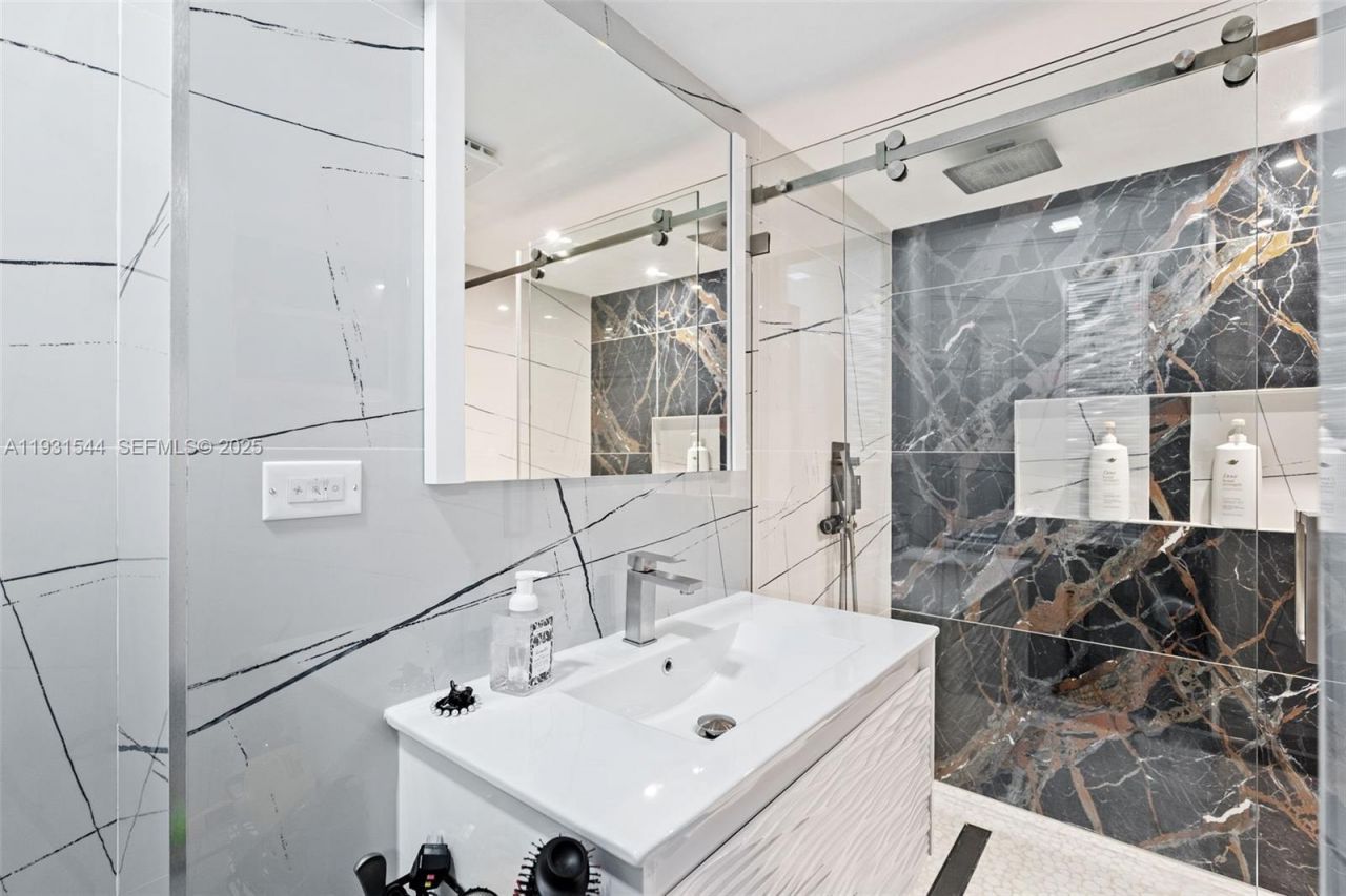 141 E 52nd Pl, Hialeah, FL 33013 Photo