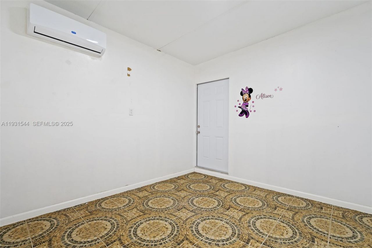 141 E 52nd Pl, Hialeah, FL 33013 Photo