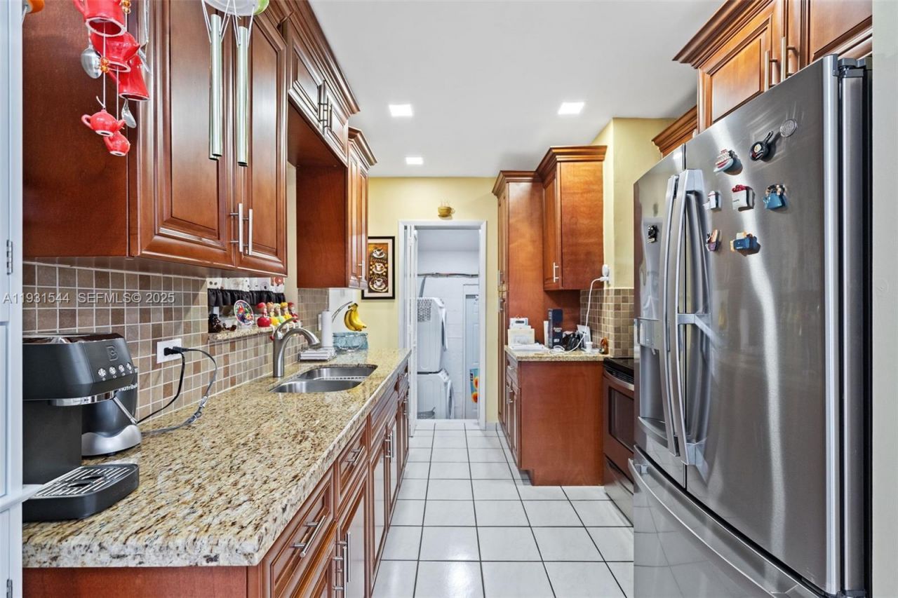 141 E 52nd Pl, Hialeah, FL 33013 Photo