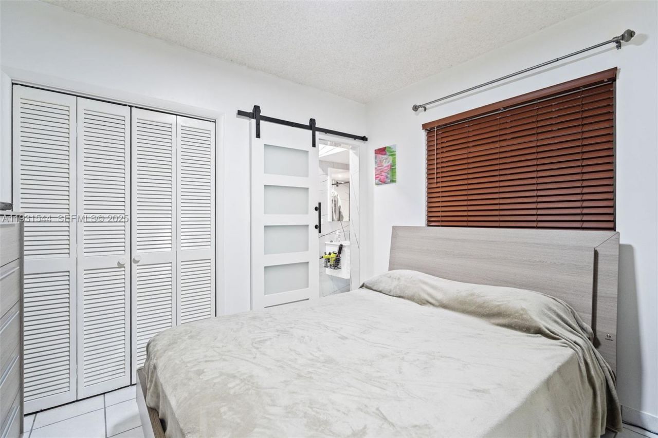 141 E 52nd Pl, Hialeah, FL 33013 Photo