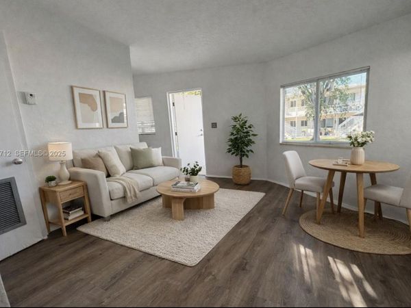 251 Hibiscus Dr , Unit 2, Miami Springs, FL 33166