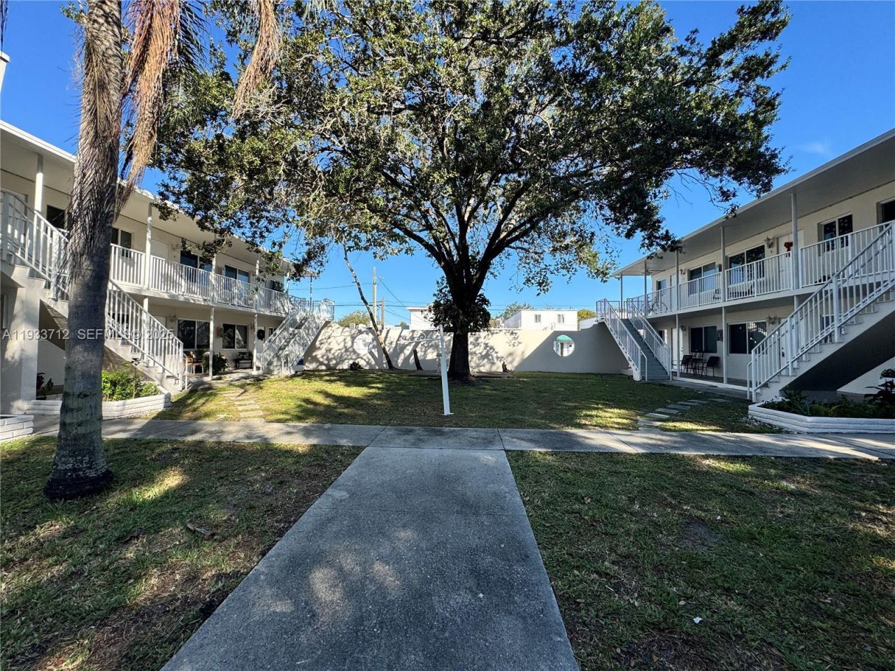 251 Hibiscus Dr , Unit 2, Miami Springs, FL 33166 Photo