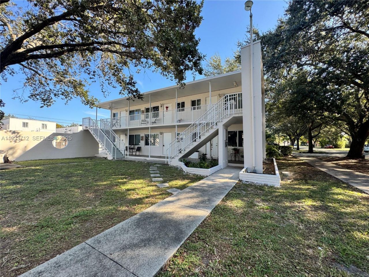 251 Hibiscus Dr , Unit 2, Miami Springs, FL 33166 Photo