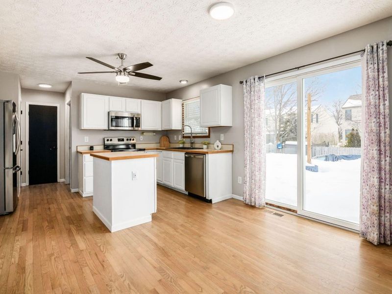 2120 Sunrush Court, Grove City, OH 43123 Photo 4