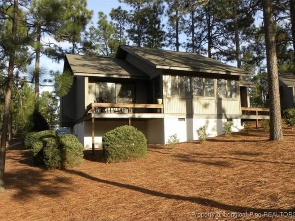 180 BARTON HILLS Court, Pinehurst, NC 28374