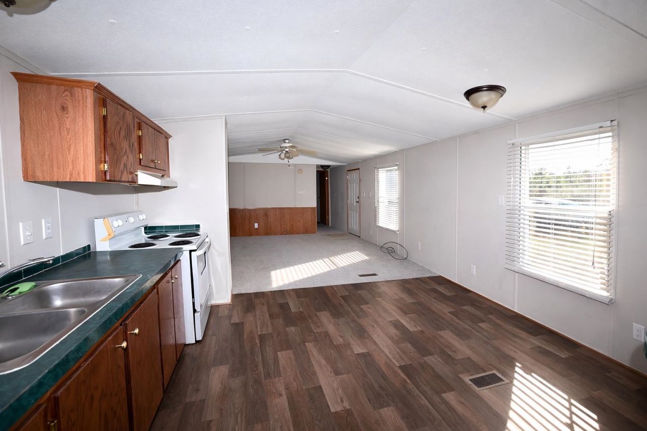 762 West Bear Grass Rd. Photo 7