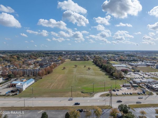 2231 Kaliste Saloom Road , Youngsville, LA 70592