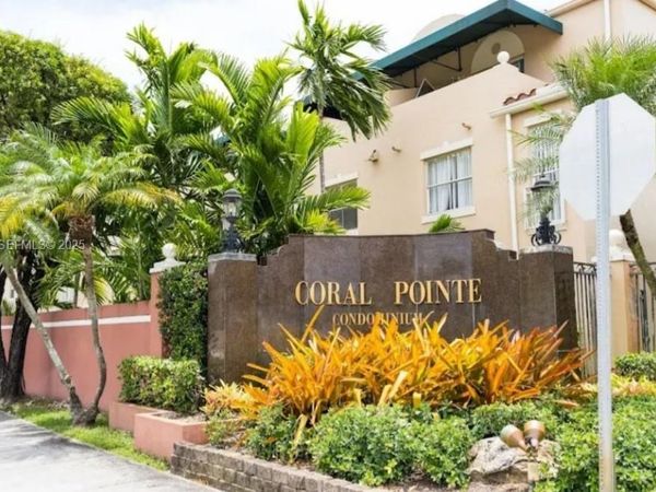 8660 NW 5th Ter, Unit 15-209, Miami, FL 33126