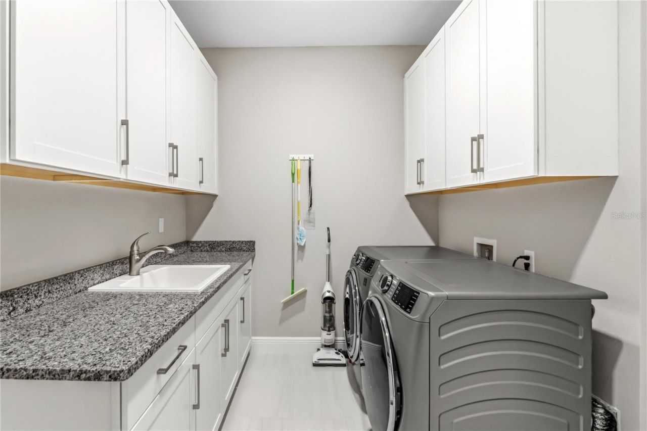 4939 Surfside Circle, Bradenton, FL 34211 Photo